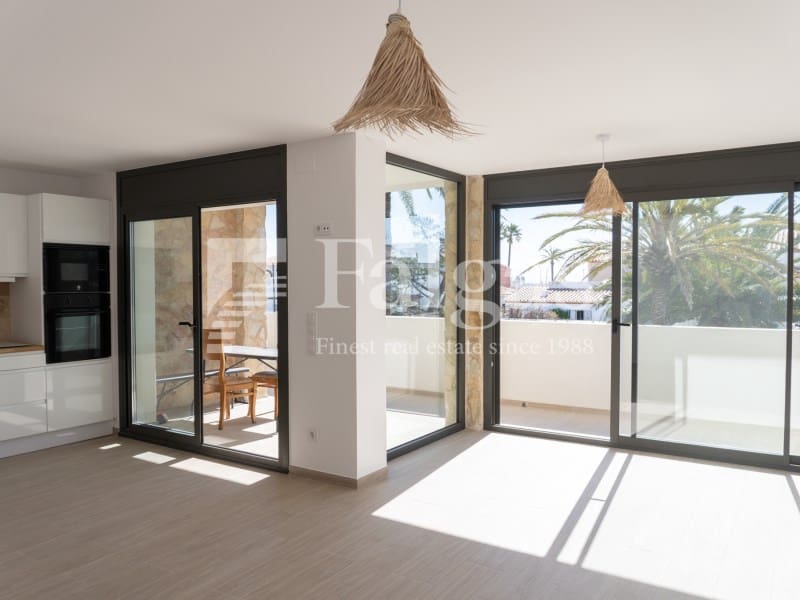 3 bedroom Flat for sale in Empuriabrava with pool - € 495,000 (Ref: 9462063)