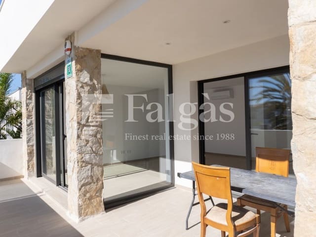 3 slaapkamer Flat te koop in Empuriabrava, Castelló d'Empúries met zwembad - € 495.000 (Ref: 9462063)