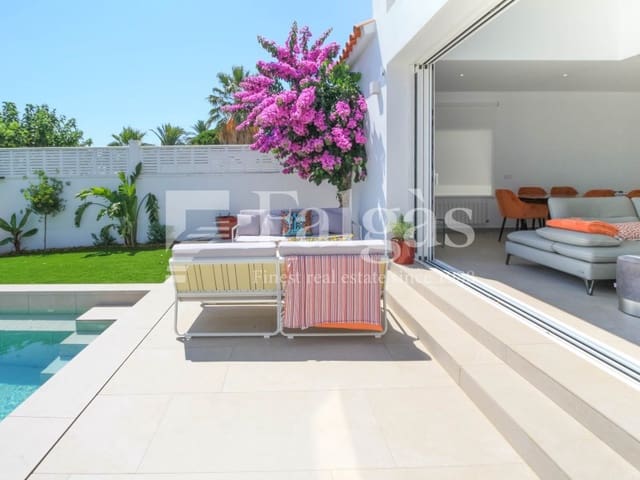 4 camera da letto Villa in vendita in Empuriabrava, Castelló d'Empúries con garage - 1.395.000 € (Rif: 9670322)