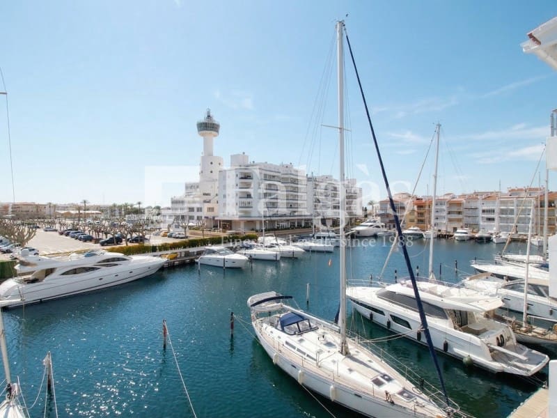 3 bedroom Apartment for sale in Empuriabrava - € 580,000 (Ref: 9686266)