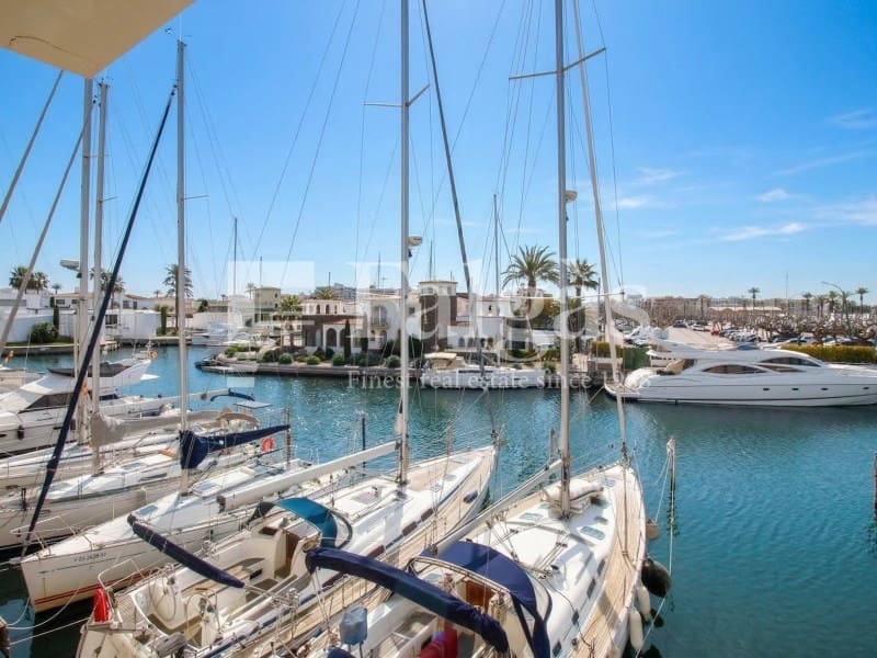 3 bedroom Apartment for sale in Empuriabrava - € 580,000 (Ref: 9686266)
