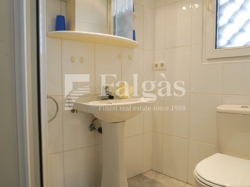 4 sypialnia Willa na sprzedaż w Empuriabrava z garażem - 495 000 € (Ref: 9780416)