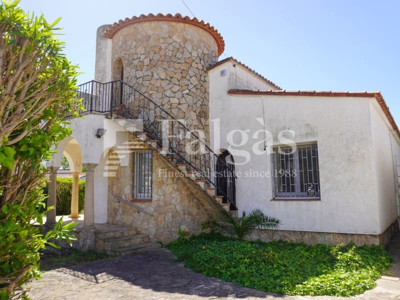 4 sypialnia Willa na sprzedaż w Empuriabrava z garażem - 495 000 € (Ref: 9780416)