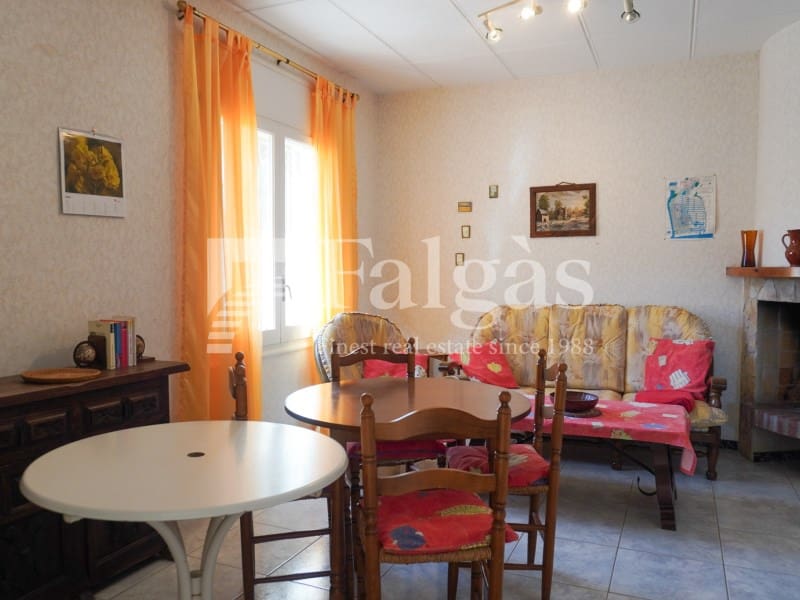 4 sypialnia Willa na sprzedaż w Empuriabrava z garażem - 495 000 € (Ref: 9780416)