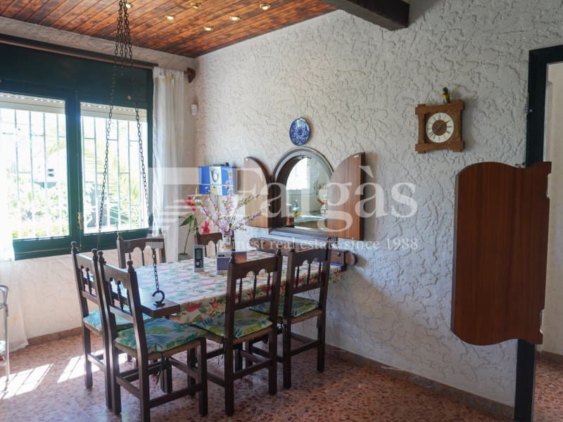 4 sypialnia Willa na sprzedaż w Empuriabrava z garażem - 495 000 € (Ref: 9780416)