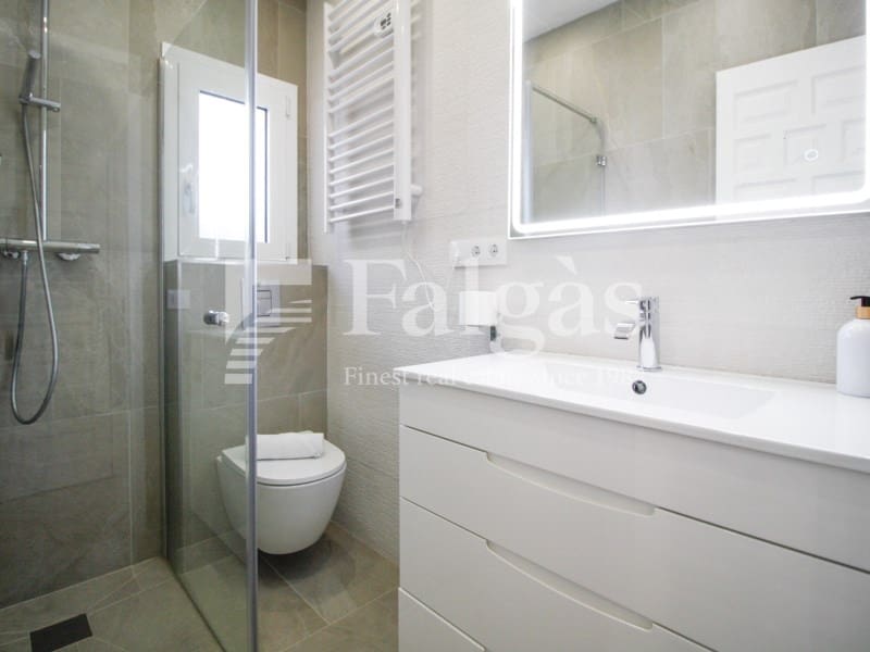 Chalet de 3 habitaciones en Empuriabrava en venta con piscina garaje - 1.390.000 € (Ref: 9809802)