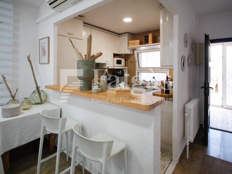 Chalet de 3 habitaciones en Empuriabrava en venta con piscina garaje - 1.390.000 € (Ref: 9809802)
