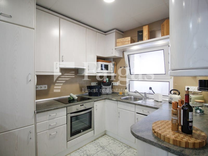 Chalet de 3 habitaciones en Empuriabrava en venta con piscina garaje - 1.390.000 € (Ref: 9809802)