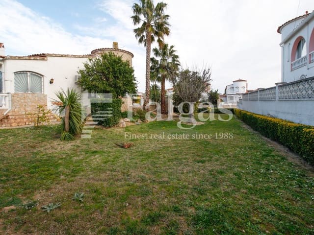 3 sovrum Villa till salu i Empuriabrava, Castelló d'Empúries med pool garage - 1 390 000 € (Ref: 9809802)