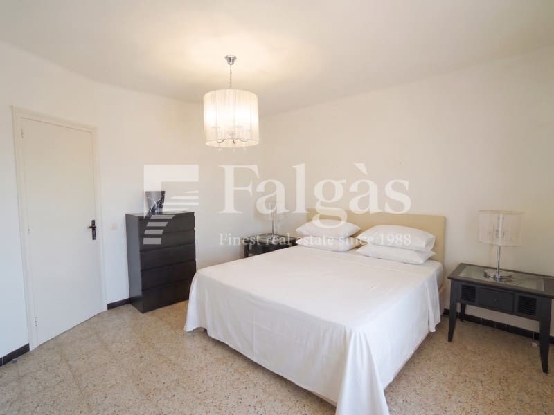 Casa de 4 habitaciones en Empuriabrava en venta - 450.000 € (Ref: 9849347)