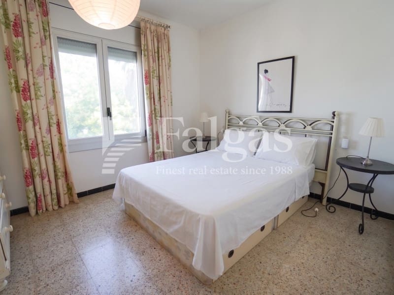 Casa de 4 habitaciones en Empuriabrava en venta - 450.000 € (Ref: 9849347)