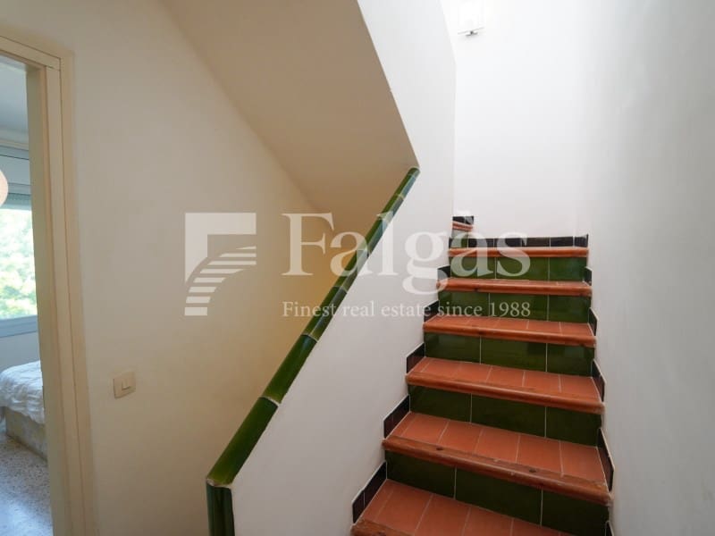 Casa de 4 habitaciones en Empuriabrava en venta - 450.000 € (Ref: 9849347)