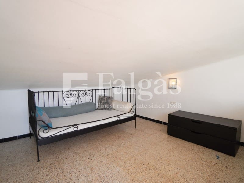 Casa de 4 habitaciones en Empuriabrava en venta - 450.000 € (Ref: 9849347)