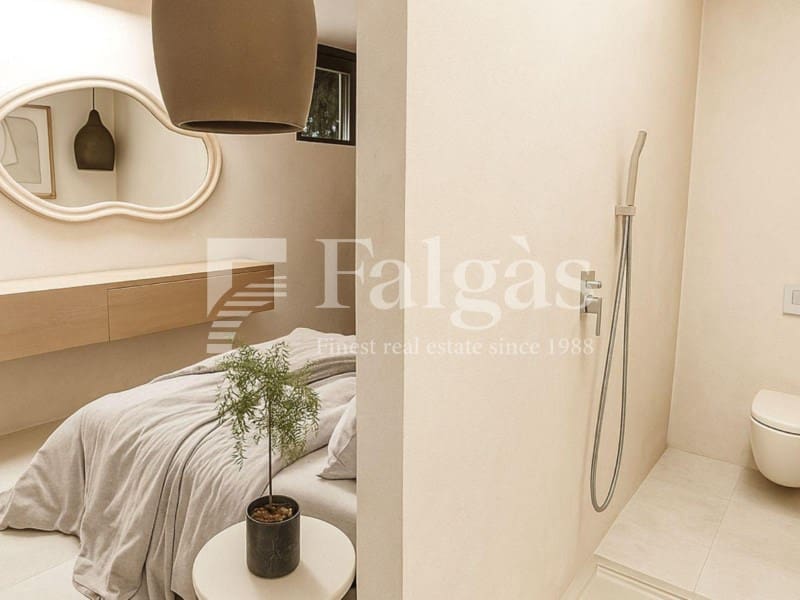 4 bedroom Villa for sale in Empuriabrava with garage - € 1,890,000 (Ref: 9873133)