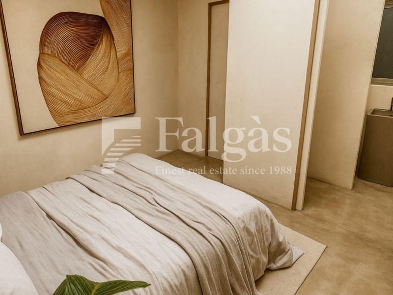 4 bedroom Villa for sale in Empuriabrava with garage - € 1,890,000 (Ref: 9873133)