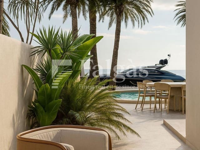 4 bedroom Villa for sale in Empuriabrava, Castelló d'Empúries with garage - € 1,890,000 (Ref: 9873133)