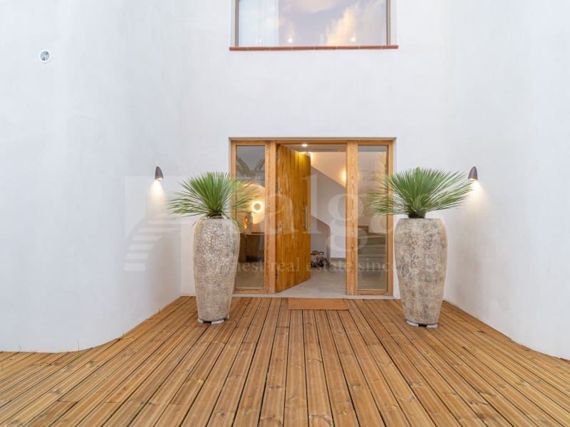 4 sovrum Villa till salu i Empuriabrava med pool garage - 1 890 000 € (Ref: 9873133)