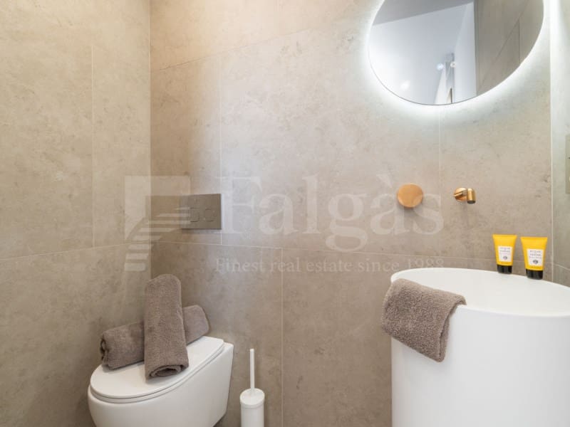 4 sovrum Villa till salu i Empuriabrava med pool garage - 1 890 000 € (Ref: 9873133)