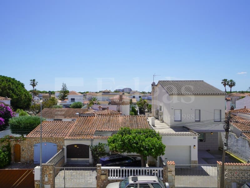 1 slaapkamer Flat te koop in Empuriabrava - € 150.000 (Ref: 9884791)