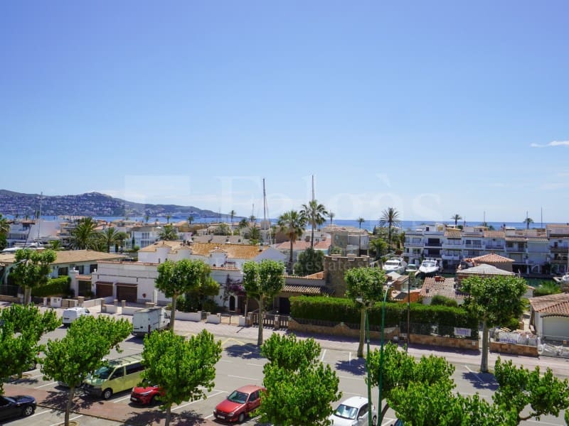 1 sovrum Lägenhet till salu i Empuriabrava - 123 000 € (Ref: 9884792)
