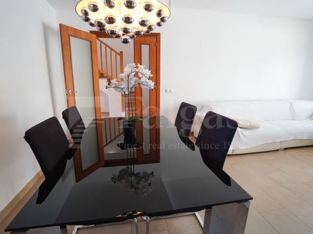 4 bedroom Villa for sale in Empuriabrava, Castelló d'Empúries with pool garage - € 490,000 (Ref: 9899284)