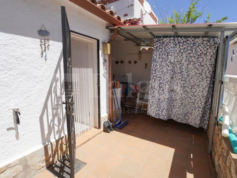 4 quarto Moradia para venda em Empuriabrava com piscina - 890 000 € (Ref: 9906867)