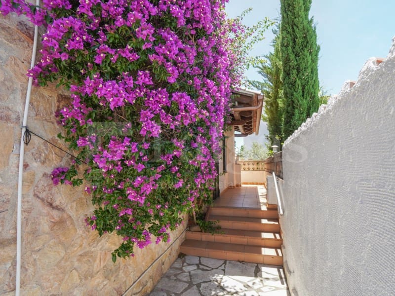 4 quarto Moradia para venda em Empuriabrava com piscina - 890 000 € (Ref: 9906867)