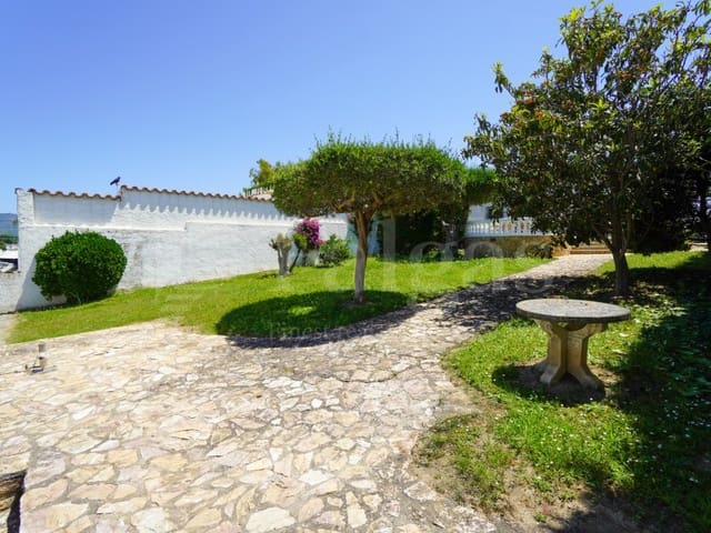4 sypialnia Willa na sprzedaż w Empuriabrava, Castelló d'Empúries z garażem - 675 000 € (Ref: 9910412)