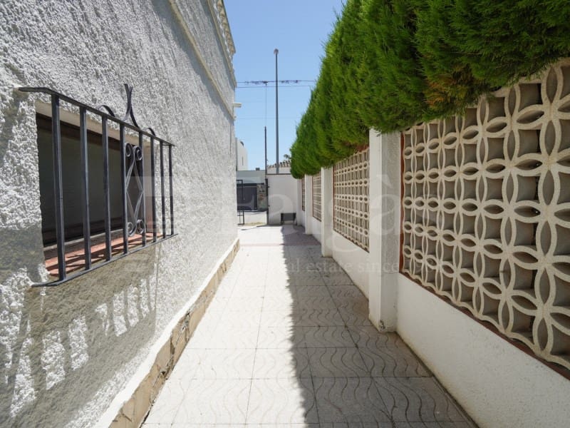 4 sypialnia Willa na sprzedaż w Empuriabrava z garażem - 675 000 € (Ref: 9910412)