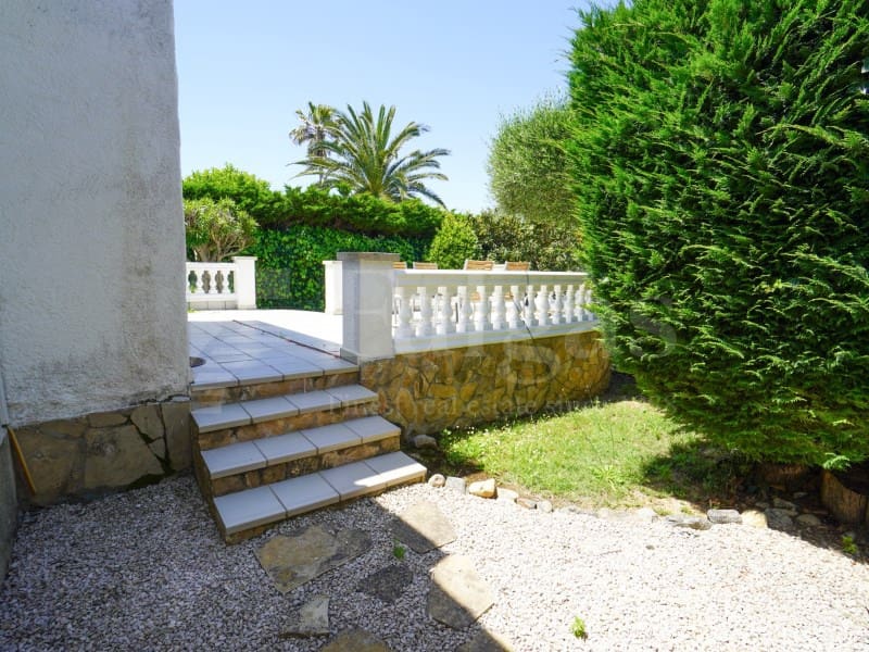 4 sypialnia Willa na sprzedaż w Empuriabrava z garażem - 675 000 € (Ref: 9910412)