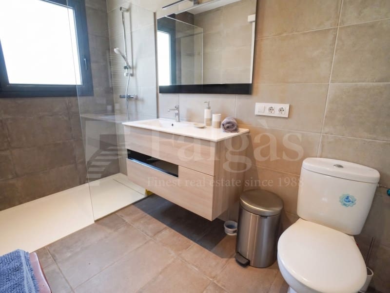 3 chambre Villa/Maison à vendre à Empuriabrava avec garage - 890 000 € (Ref: 9912767)