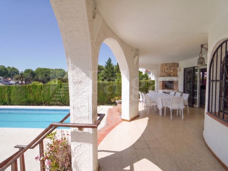 3 chambre Villa/Maison à vendre à Empuriabrava avec garage - 890 000 € (Ref: 9912767)