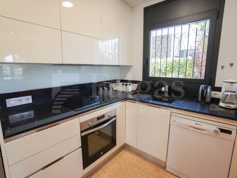 3 chambre Villa/Maison à vendre à Empuriabrava avec garage - 890 000 € (Ref: 9912767)