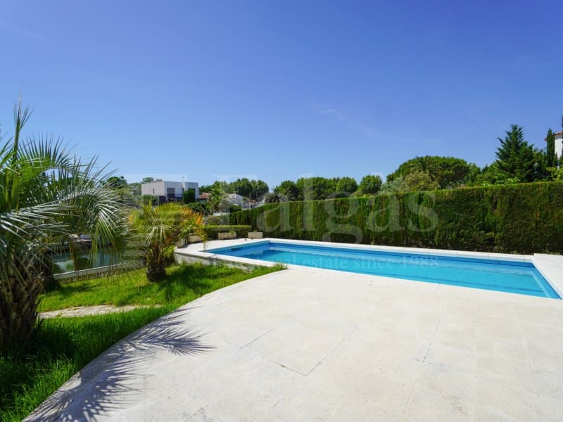 3 chambre Villa/Maison à vendre à Empuriabrava avec garage - 890 000 € (Ref: 9912767)