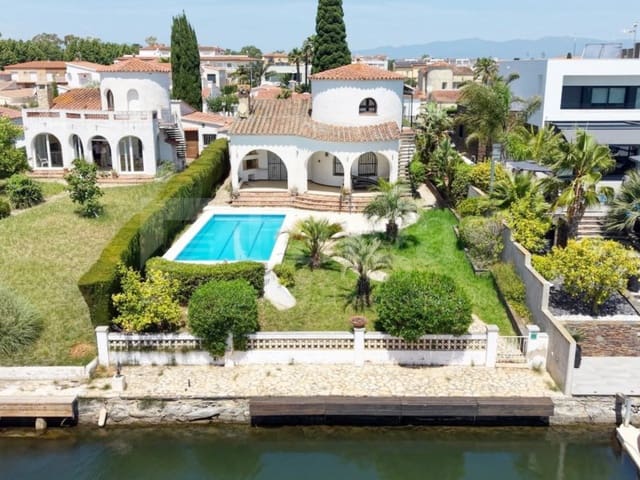 3 chambre Villa/Maison à vendre à Empuriabrava, Castelló d'Empúries avec garage - 890 000 € (Ref: 9912767)