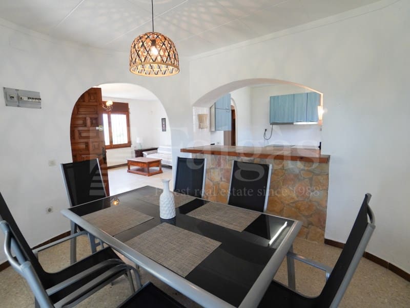 3 bedroom Villa for sale in Empuriabrava with garage - € 860,000 (Ref: 9915811)