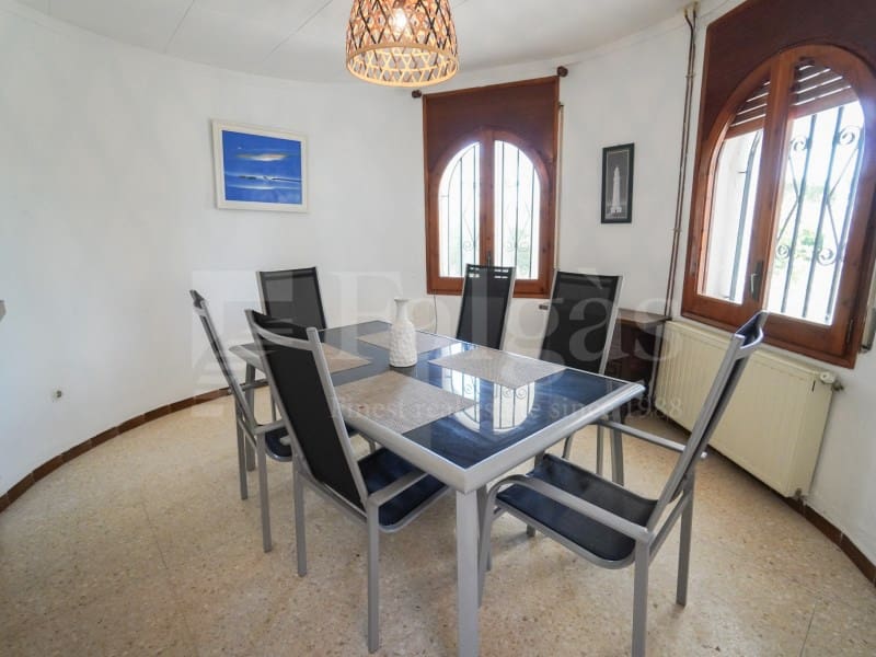 3 bedroom Villa for sale in Empuriabrava with garage - € 860,000 (Ref: 9915811)