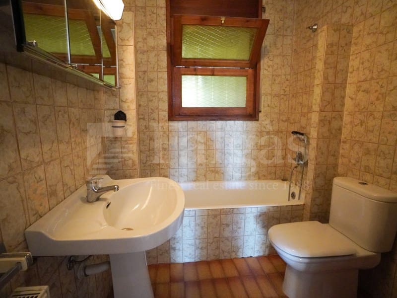 3 bedroom Villa for sale in Empuriabrava with garage - € 860,000 (Ref: 9915811)