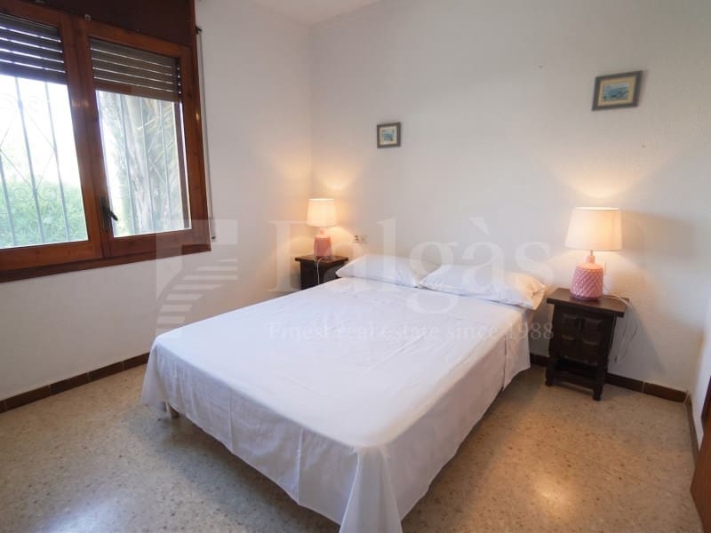 3 bedroom Villa for sale in Empuriabrava with garage - € 860,000 (Ref: 9915811)