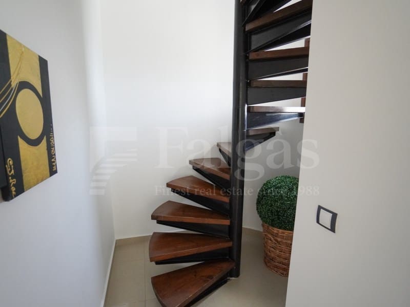 7 bedroom Villa for sale in Empuriabrava with garage - € 1,450,000 (Ref: 9929036)
