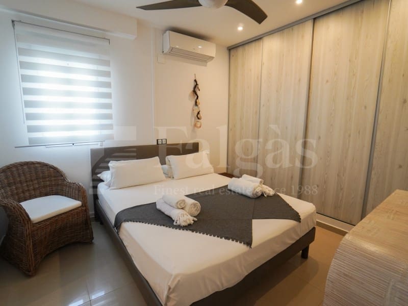 7 bedroom Villa for sale in Empuriabrava with garage - € 1,450,000 (Ref: 9929036)
