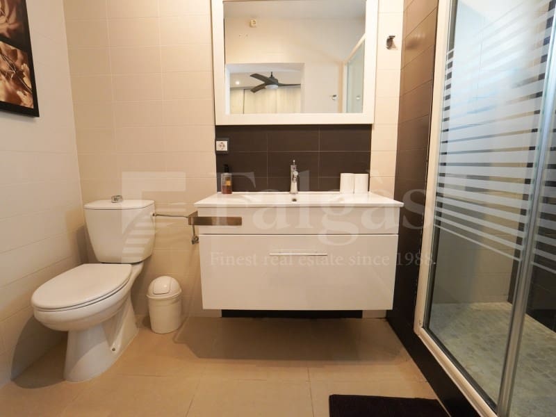 7 bedroom Villa for sale in Empuriabrava with garage - € 1,450,000 (Ref: 9929036)
