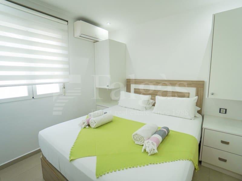 7 bedroom Villa for sale in Empuriabrava with garage - € 1,450,000 (Ref: 9929036)