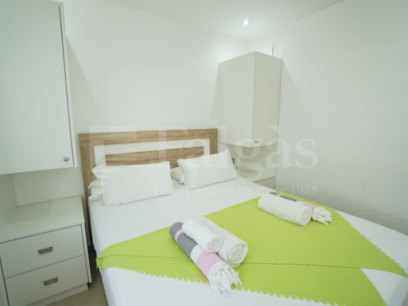 7 bedroom Villa for sale in Empuriabrava with garage - € 1,450,000 (Ref: 9929036)