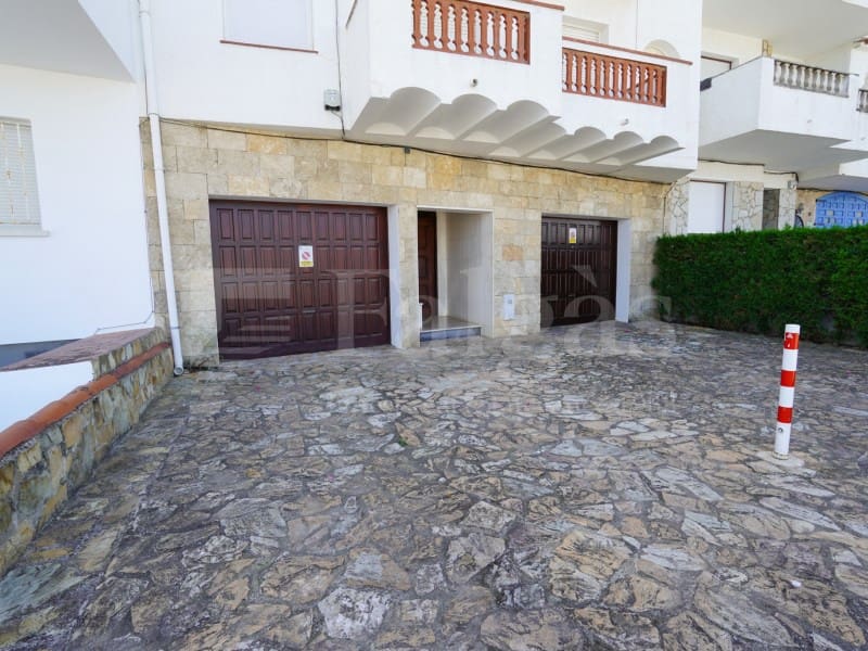 1 quarto Apartamento para venda em Empuriabrava com garagem - 285 000 € (Ref: 9937813)