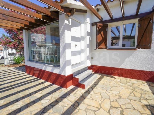 2 soverom Hus til salgs i Empuriabrava, Castelló d'Empúries - € 339 000 (Ref: 9953909)