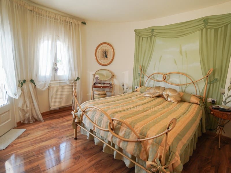 4 quarto Moradia para venda em Empuriabrava com piscina garagem - 525 000 € (Ref: 9957619)