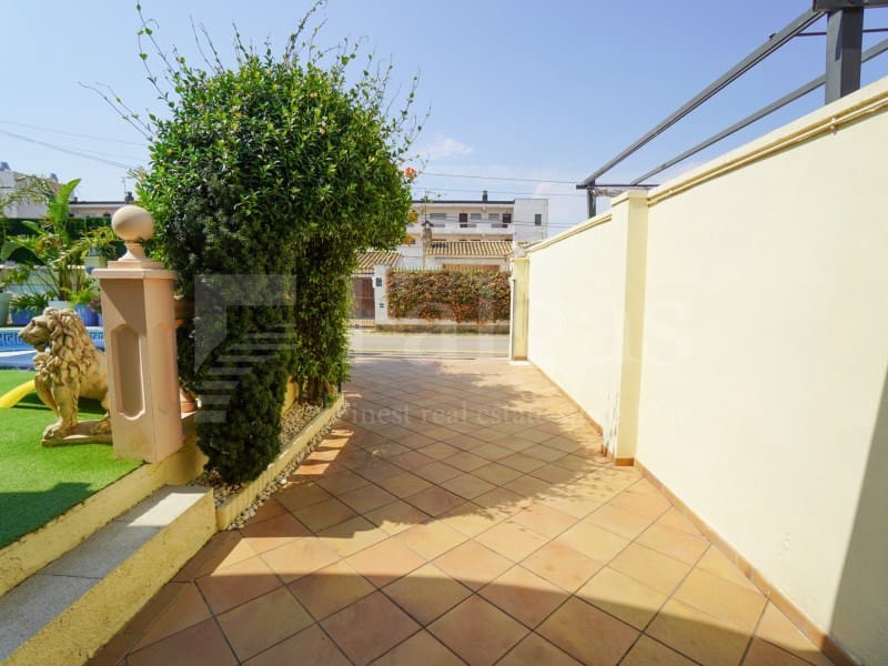 4 quarto Moradia para venda em Empuriabrava com piscina garagem - 525 000 € (Ref: 9957619)