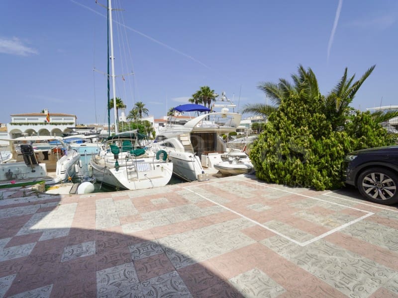 3 chambre Maison de Ville à vendre à Empuriabrava avec garage - 755 000 € (Ref: 9964961)