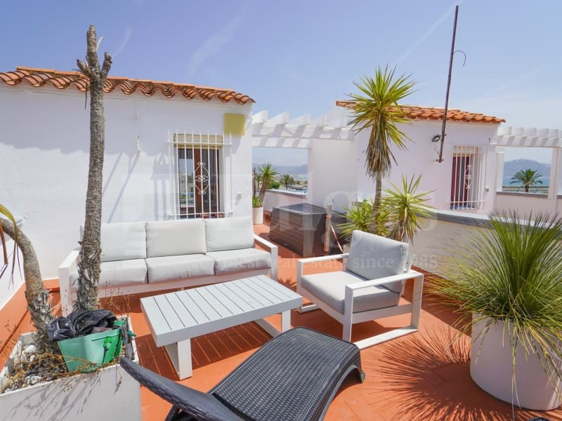 3 chambre Maison de Ville à vendre à Empuriabrava avec garage - 755 000 € (Ref: 9964961)